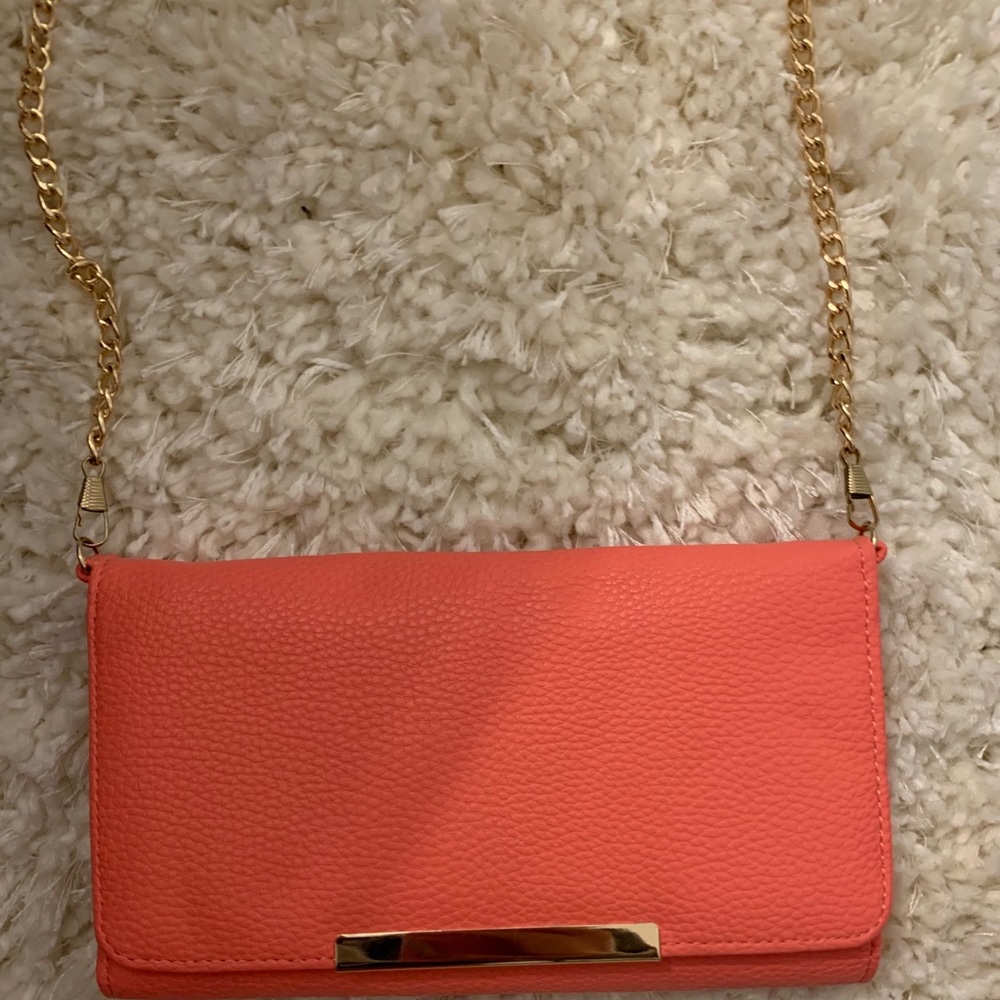 pink purse